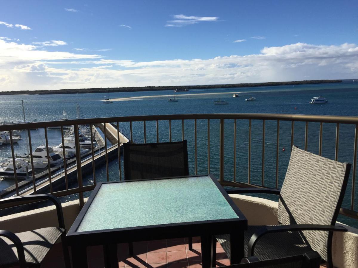 غولد كوست Broadwater Shores Waterfront Apartments المظهر الخارجي الصورة