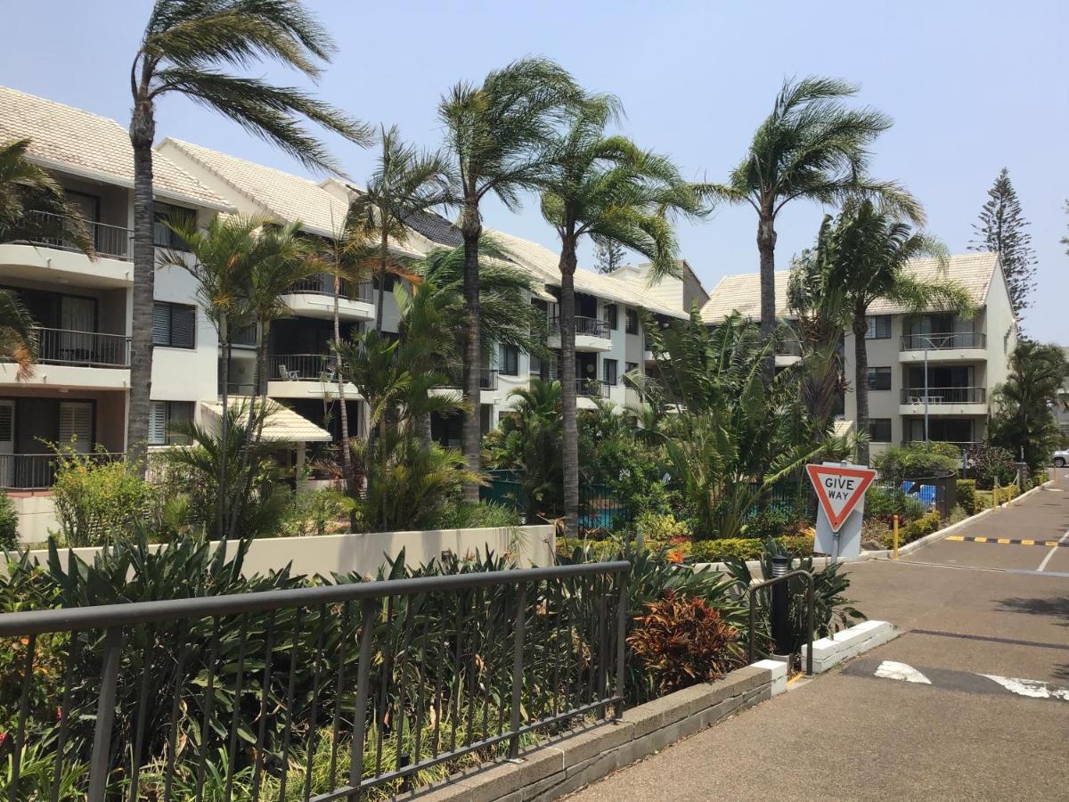 غولد كوست Broadwater Shores Waterfront Apartments المظهر الخارجي الصورة