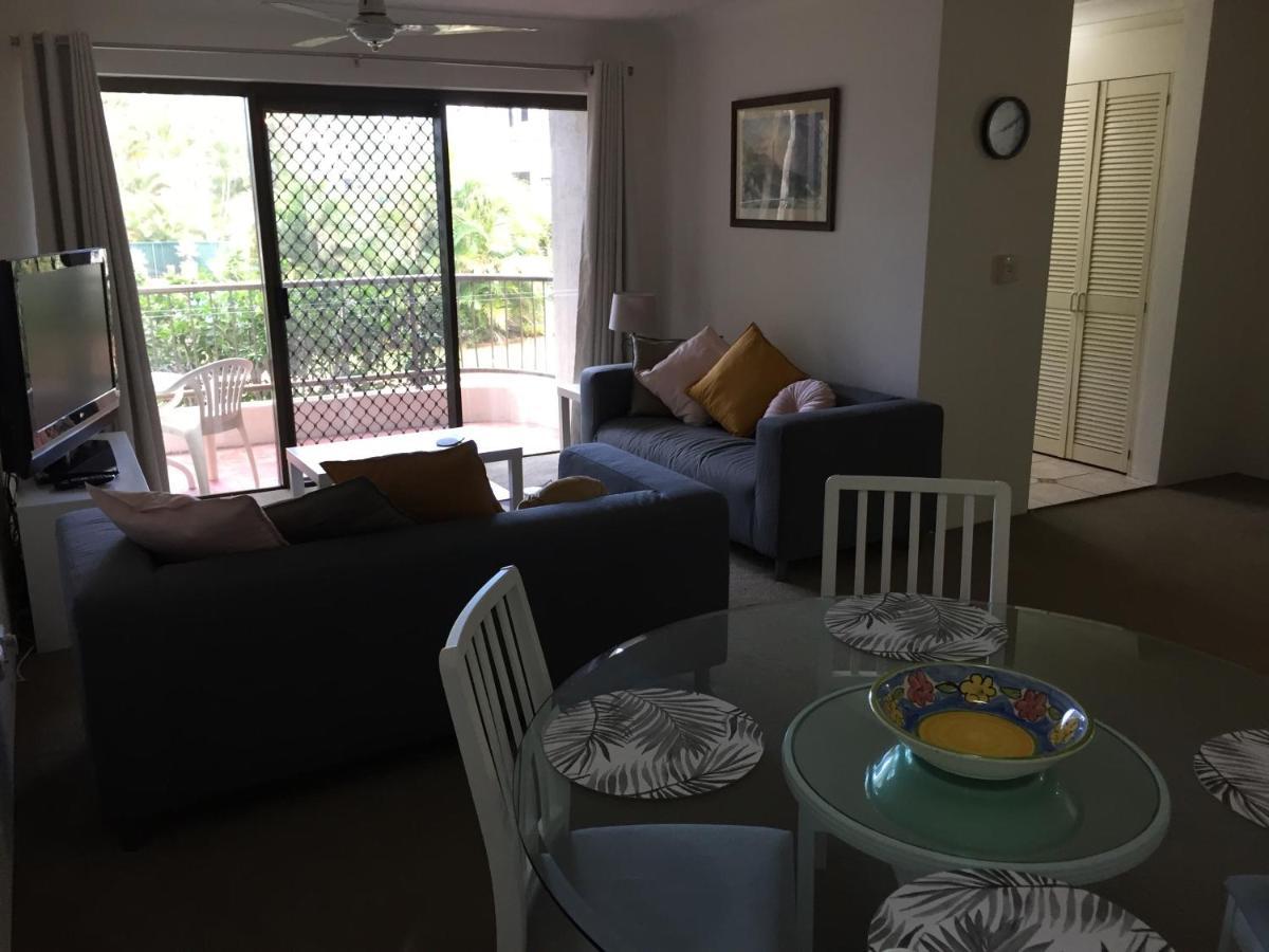 غولد كوست Broadwater Shores Waterfront Apartments المظهر الخارجي الصورة