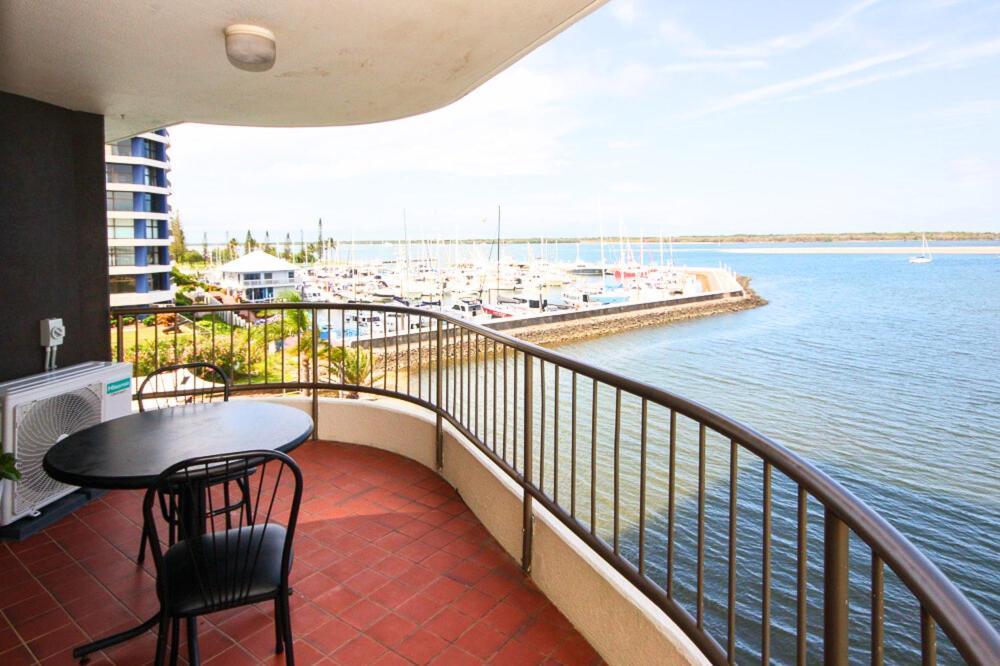 غولد كوست Broadwater Shores Waterfront Apartments المظهر الخارجي الصورة