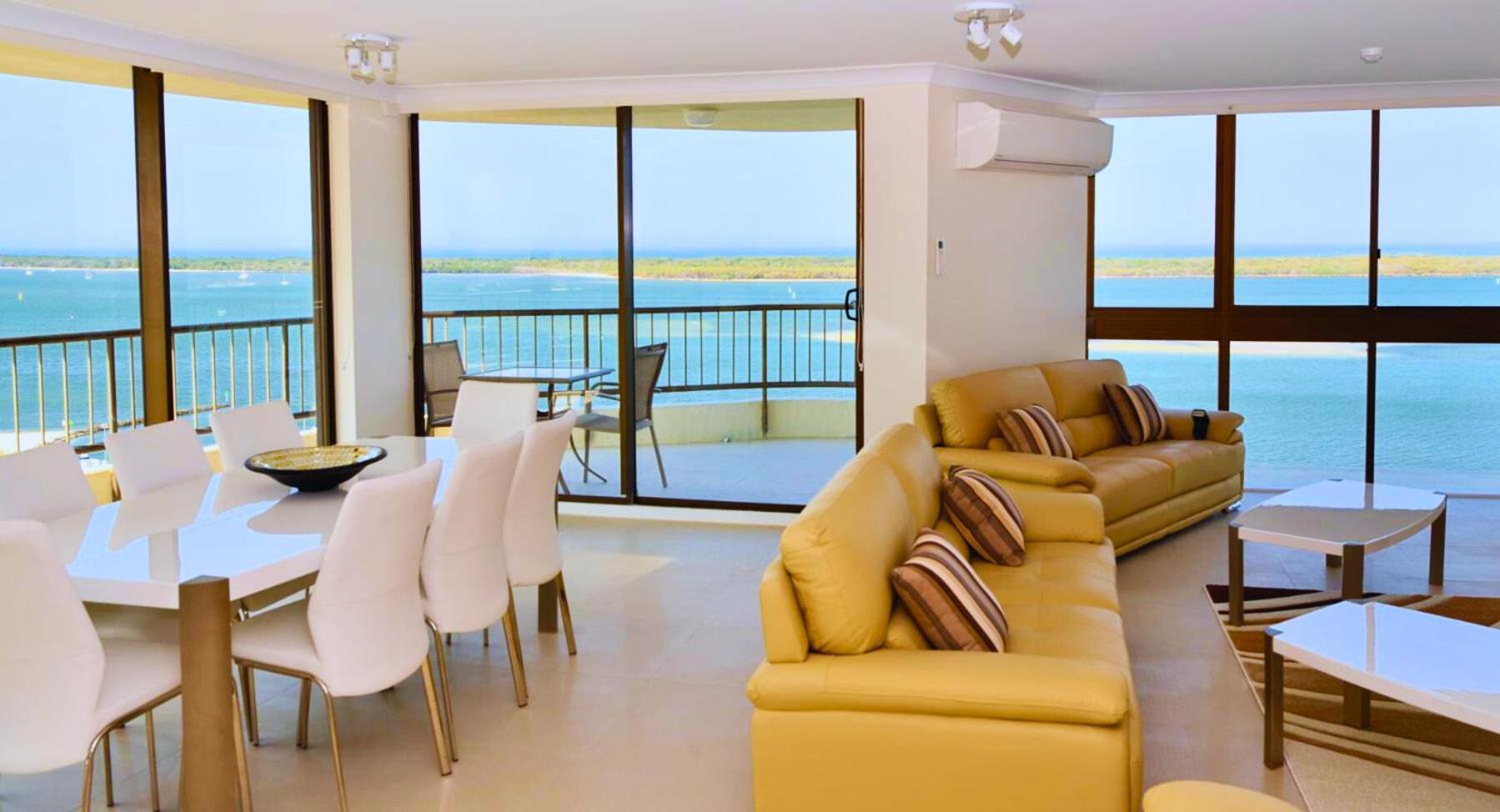 غولد كوست Broadwater Shores Waterfront Apartments المظهر الخارجي الصورة