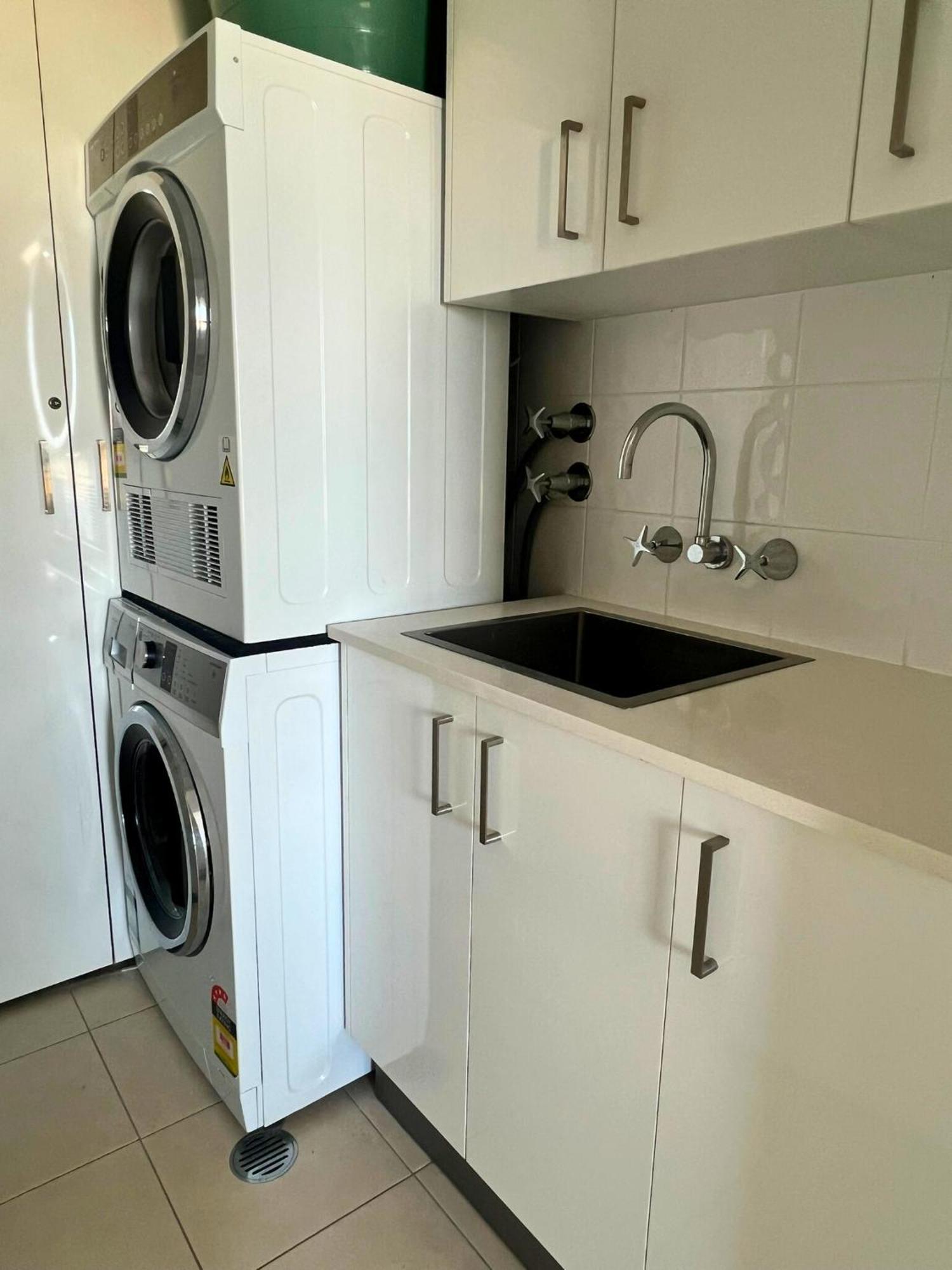 غولد كوست Broadwater Shores Waterfront Apartments المظهر الخارجي الصورة