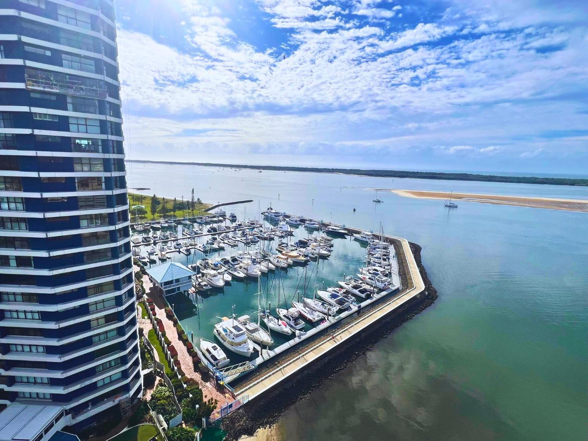 غولد كوست Broadwater Shores Waterfront Apartments المظهر الخارجي الصورة