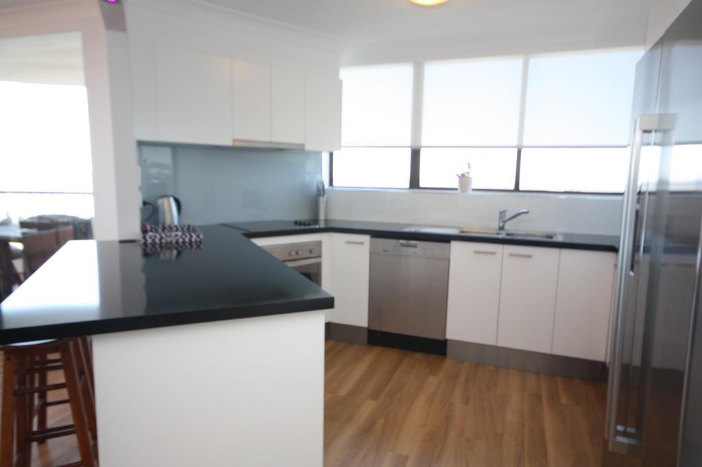 غولد كوست Broadwater Shores Waterfront Apartments المظهر الخارجي الصورة