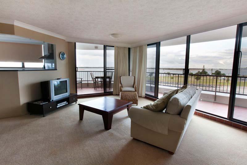 غولد كوست Broadwater Shores Waterfront Apartments المظهر الخارجي الصورة