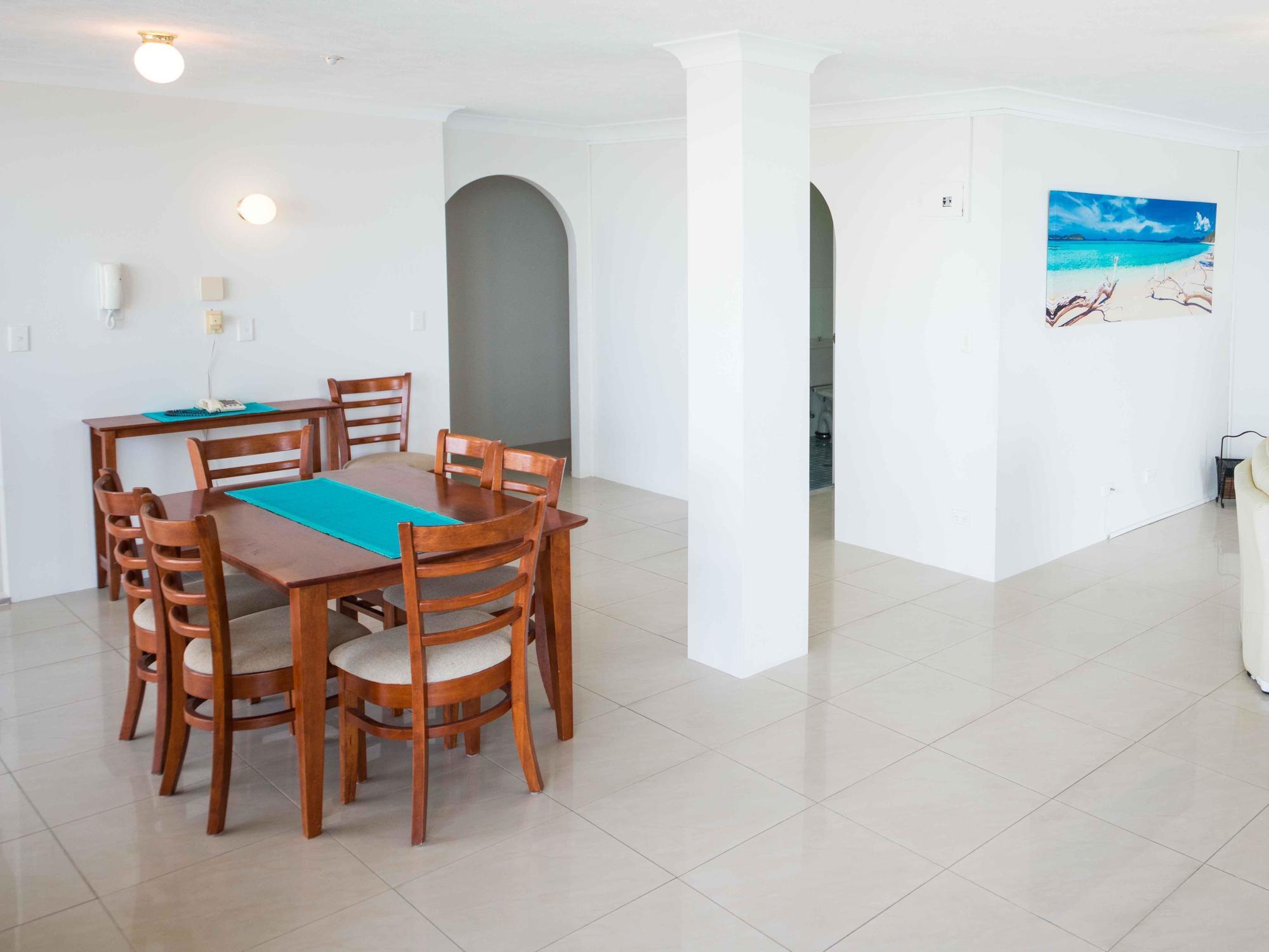 غولد كوست Broadwater Shores Waterfront Apartments المظهر الخارجي الصورة
