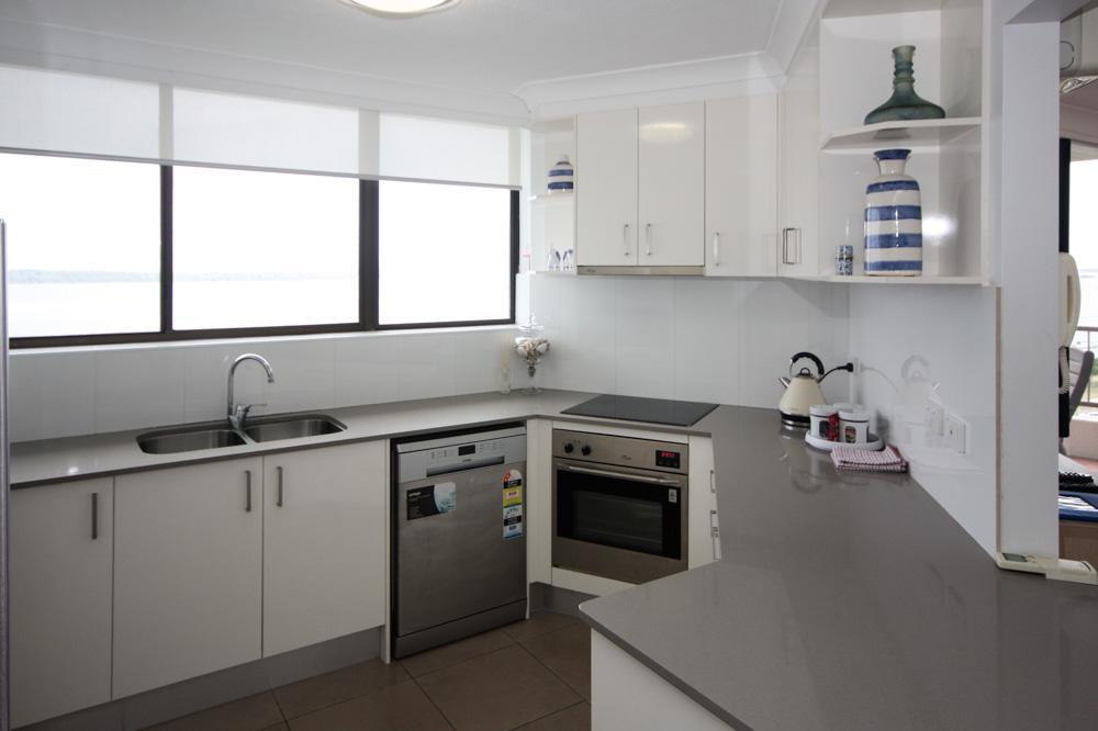 غولد كوست Broadwater Shores Waterfront Apartments المظهر الخارجي الصورة