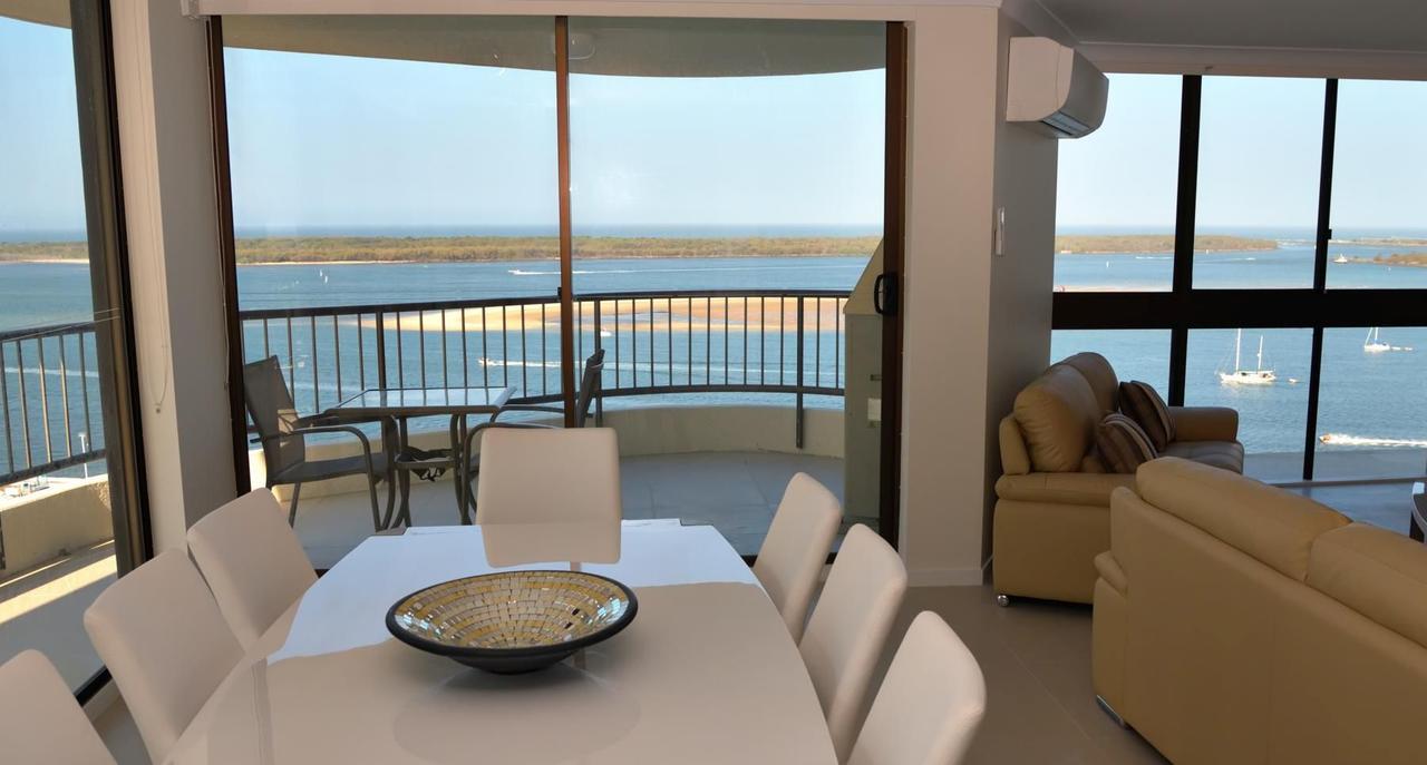 غولد كوست Broadwater Shores Waterfront Apartments المظهر الخارجي الصورة